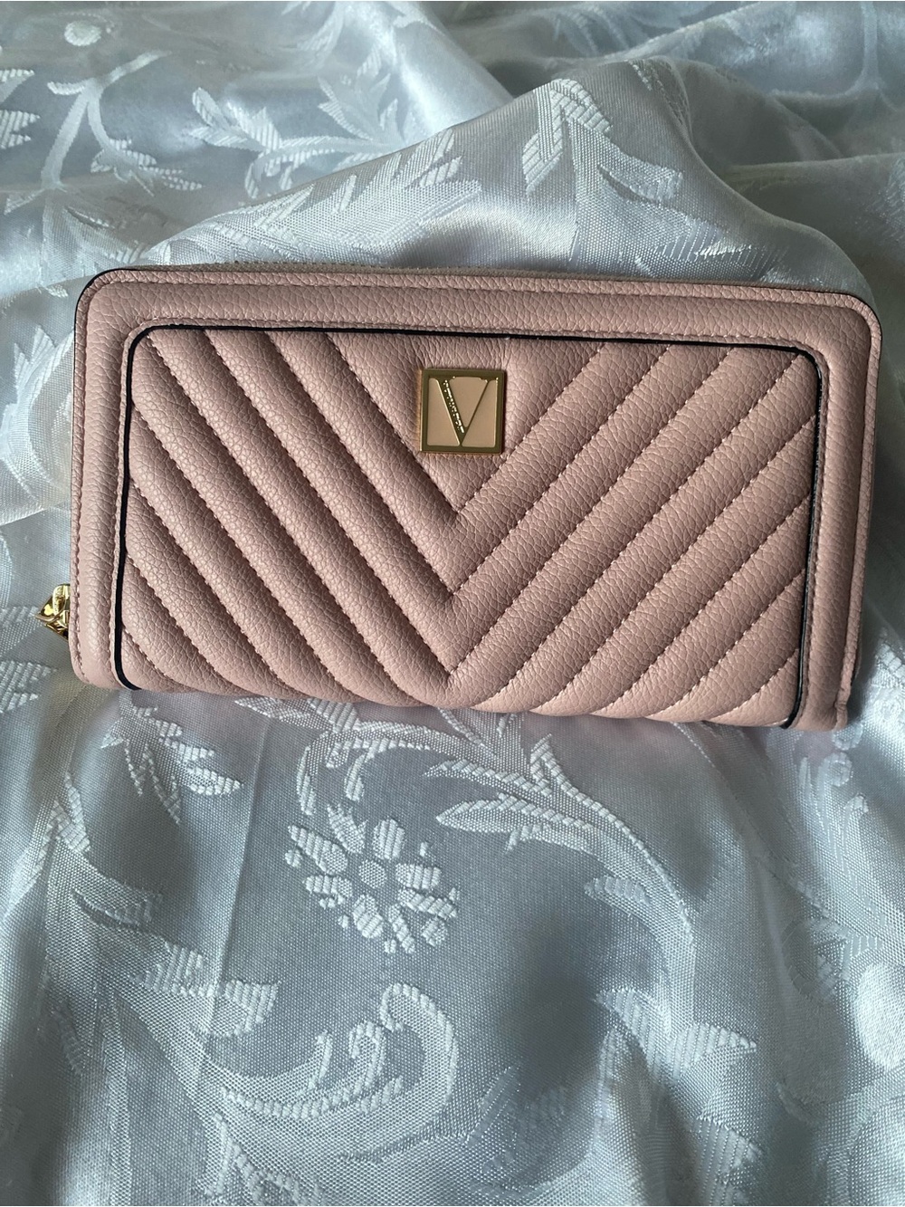 Victoria's Secret Quilted Chevron Zip Wallet - Blush Pink